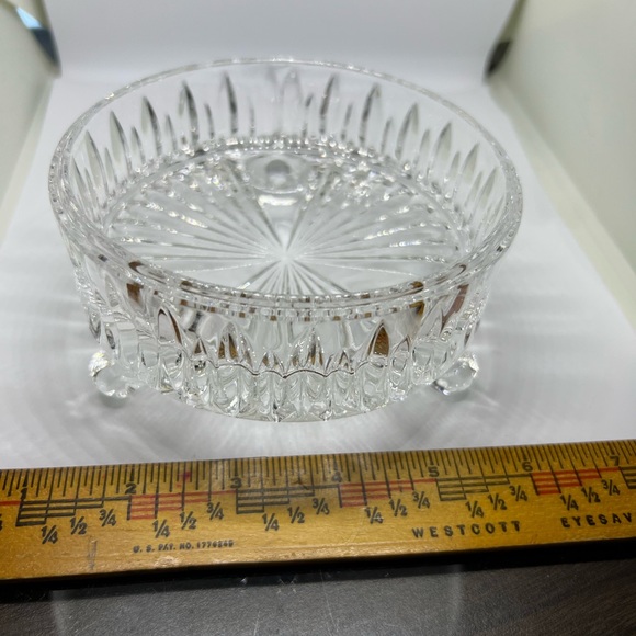 Crystal Bowl with Feet. EUC. - Picture 2 of 4